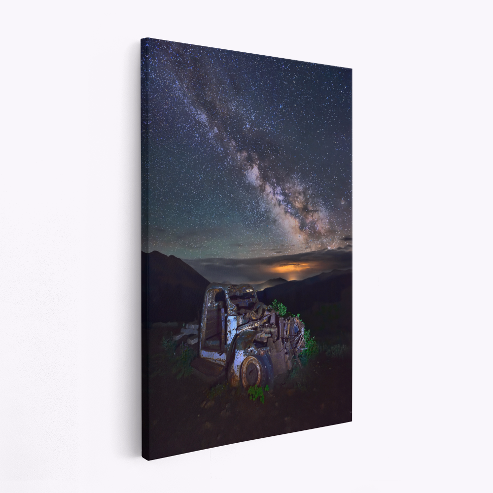 Leinwandbild - Milky Way over Rusted Truck